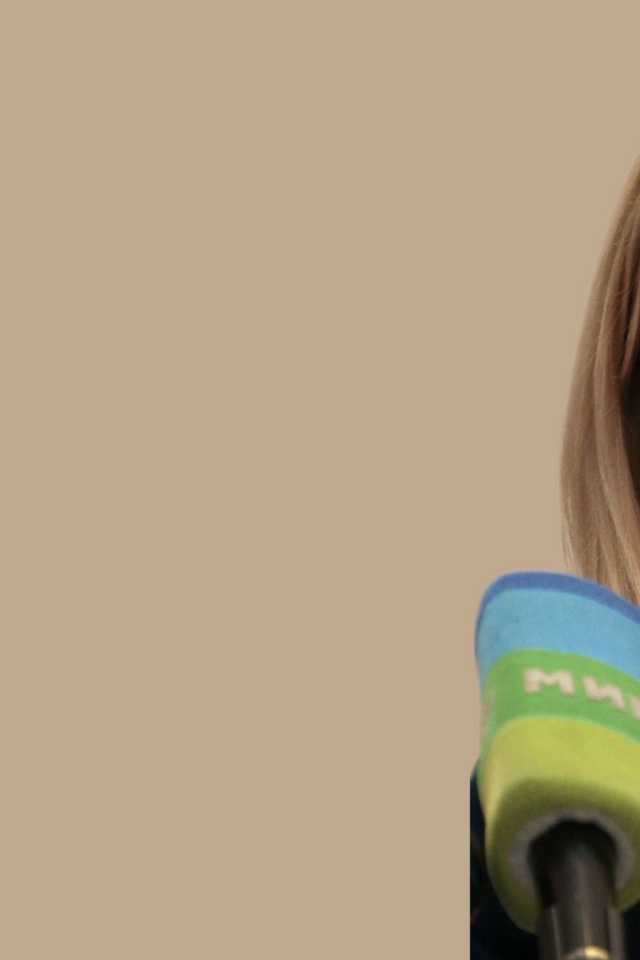 Наталья Поклонская с микрофоном