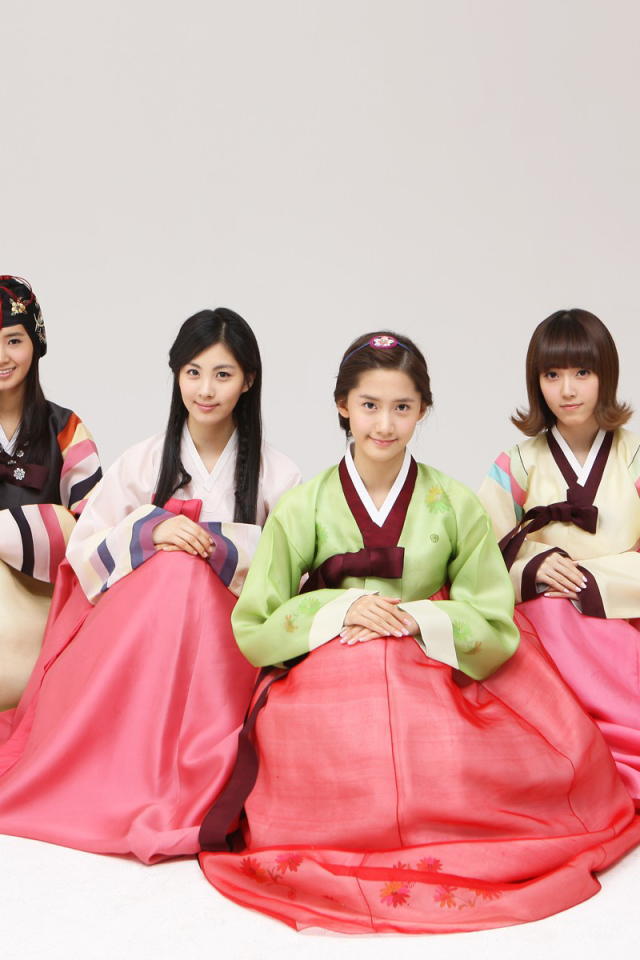 Корейские девушки в юбках