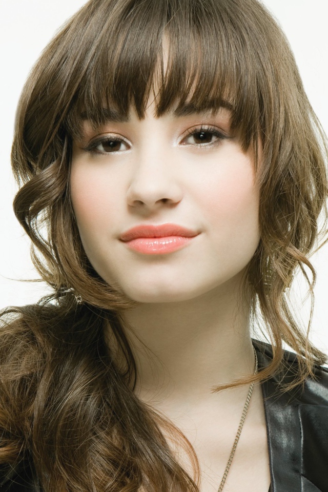 Модель Деми Ловато