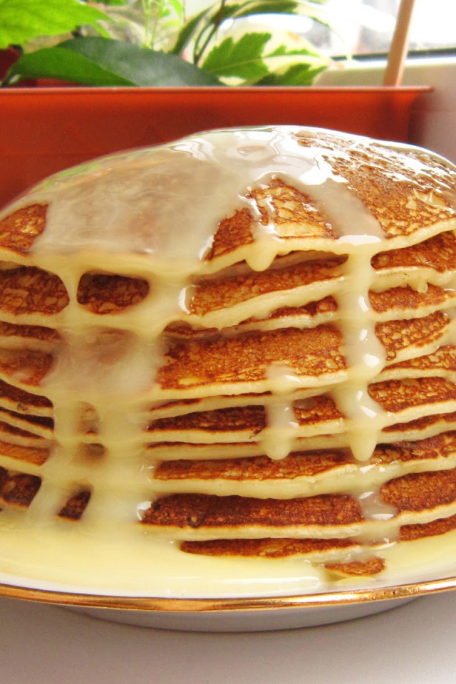 Блины со сгущенкой на Масленицу