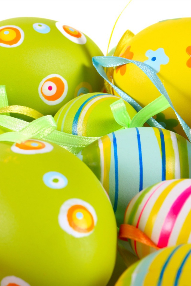 Раскрашенные яйца на Пасху