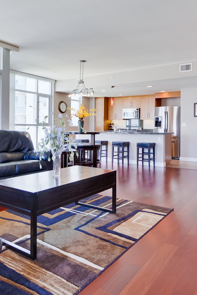 Интерьер холла с баром