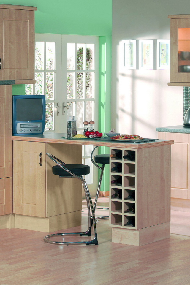 Кухня с барной стойкой