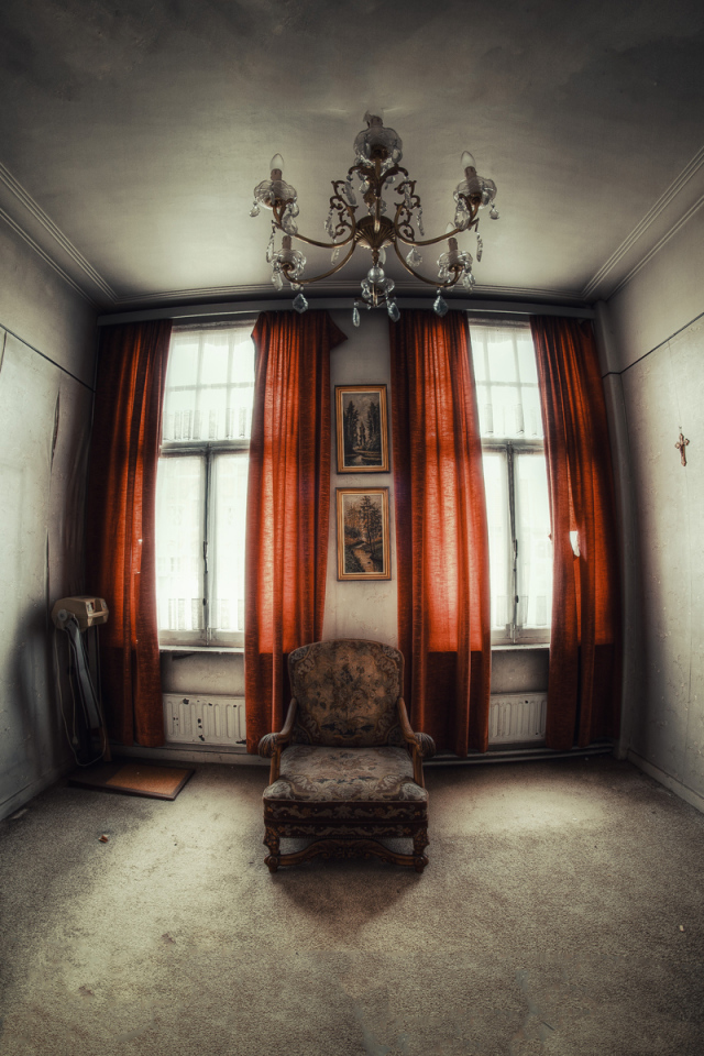 Заброшенная комната