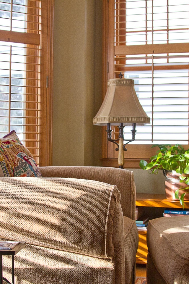 Дизайн комнаты с камином