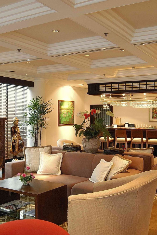 Зал с барной стойкой