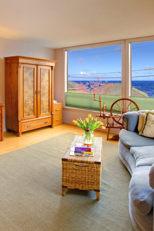 Комната в доме у моря