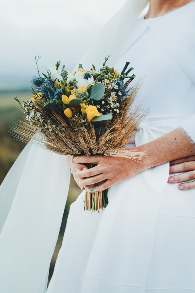The bride with a wedding bouquet