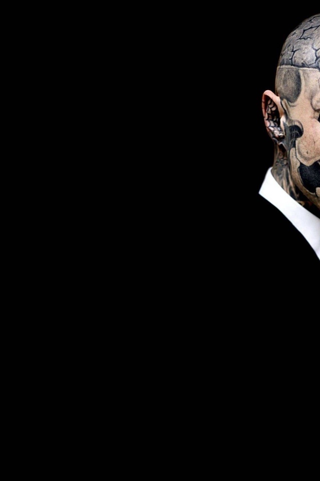 Знаменитость Рик Жене