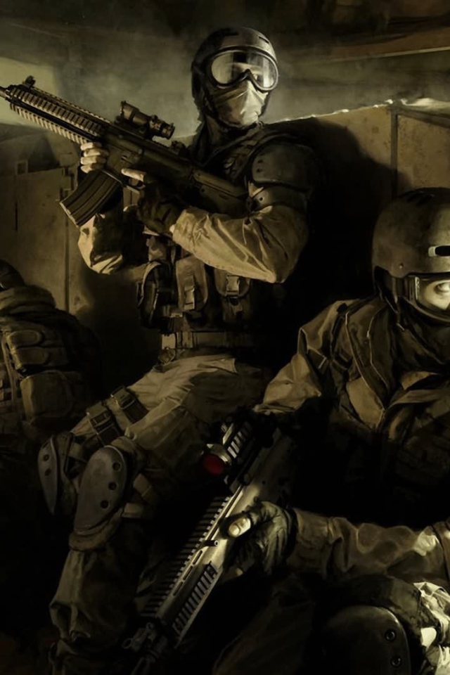 Бойцы спецназа за танком