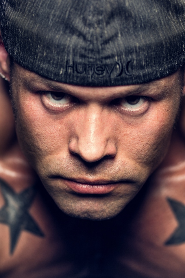 Суровый взгляд бойца