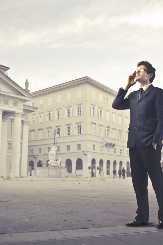 Мужчина в городе