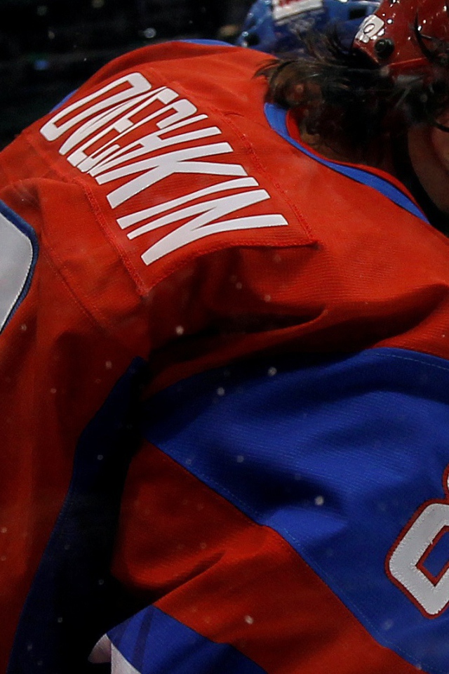 Популярный русский спортсмен Александр Овечкин