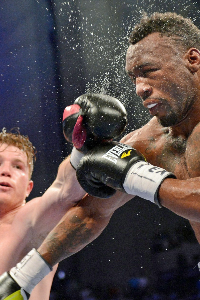 Популярный спортсмен Александр Поветкин