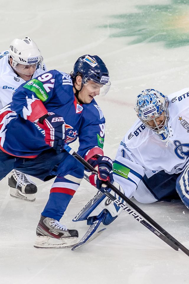 Популярный человек Олег Твердовский