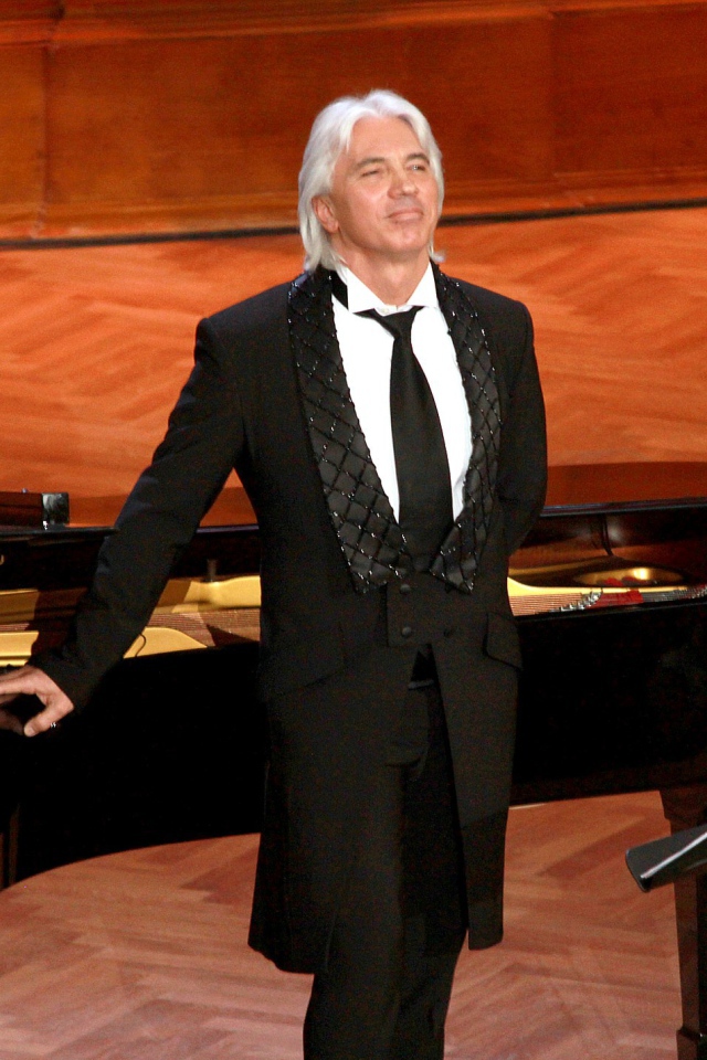 Знаменитый Дмитрий Хворостовский