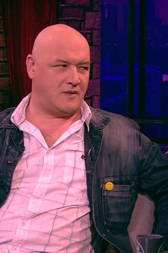 Знаменитость Максим Суханов