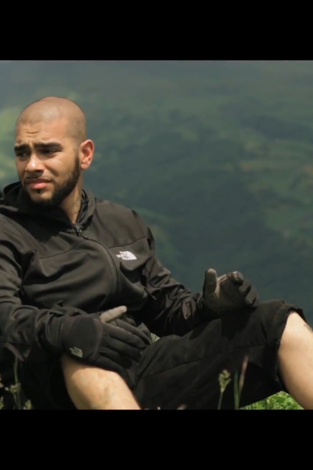 Популярный киноактер Тимати