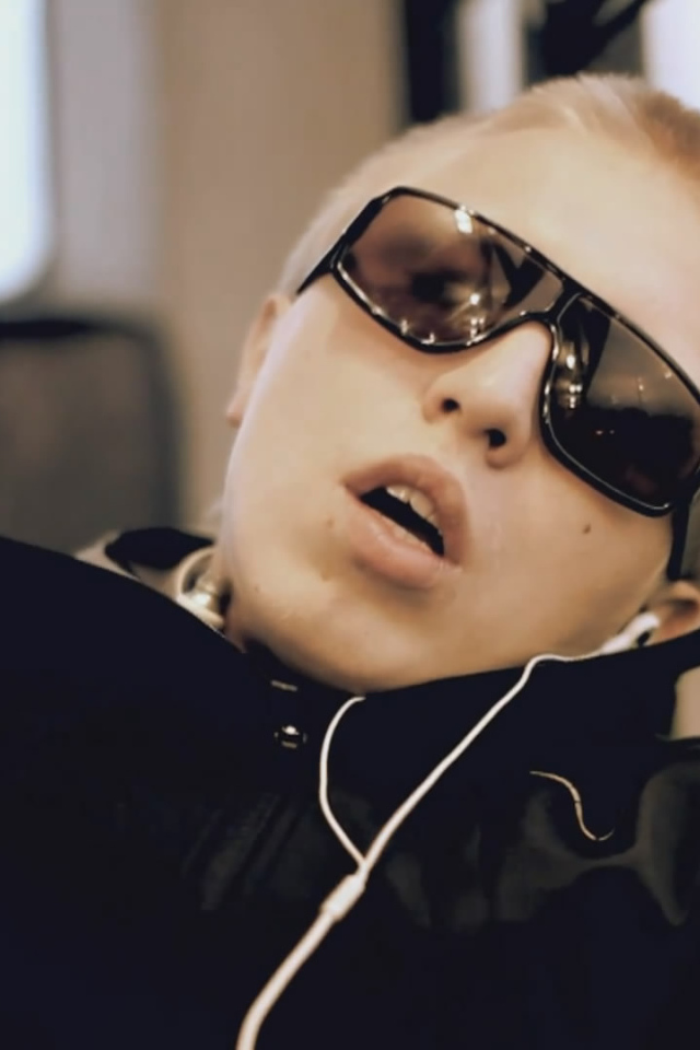 Известный актер Витя АК