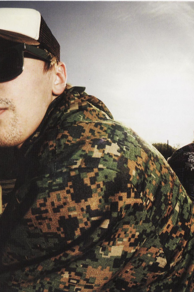 Знаменитый киноактер Витя АК