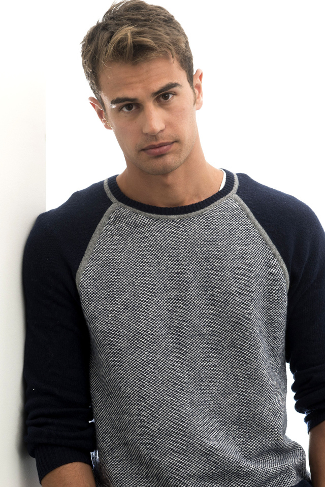 Русский актер Тео Джеймс