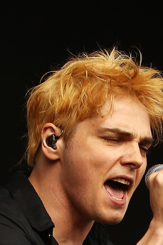 Знаменитый Джерард Уэй