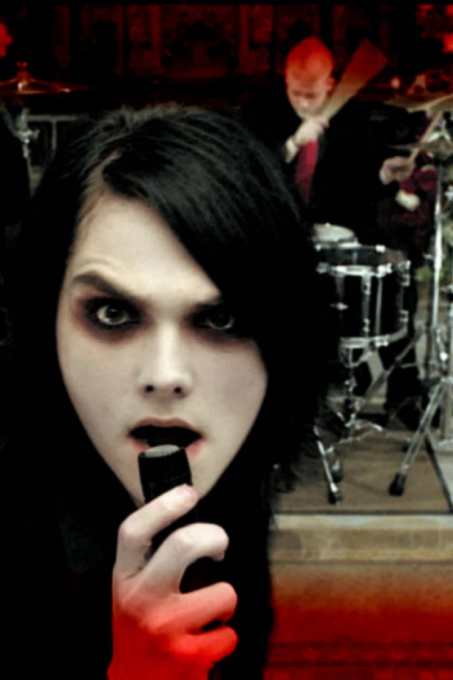 Популярный киноактер Джерард Уэй