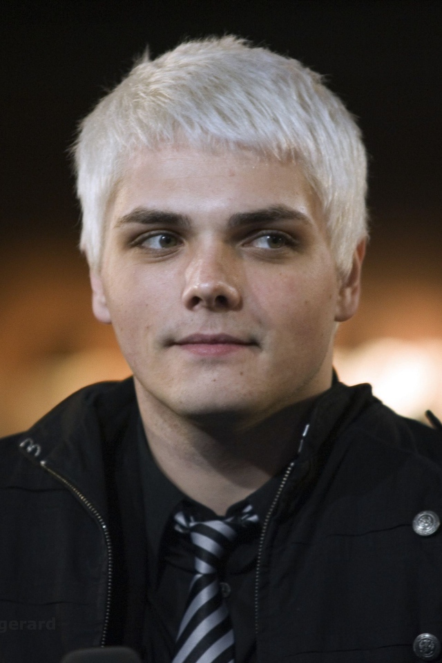 Знаменитая Суперзвезда Джерард Уэй