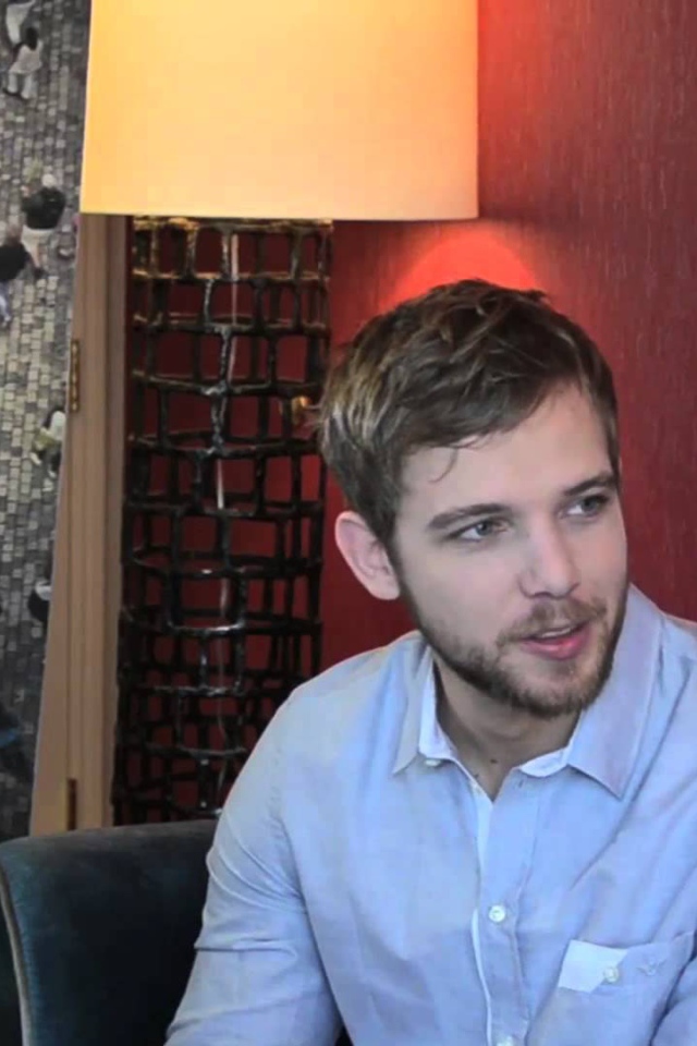 Популярный Макс Тириот