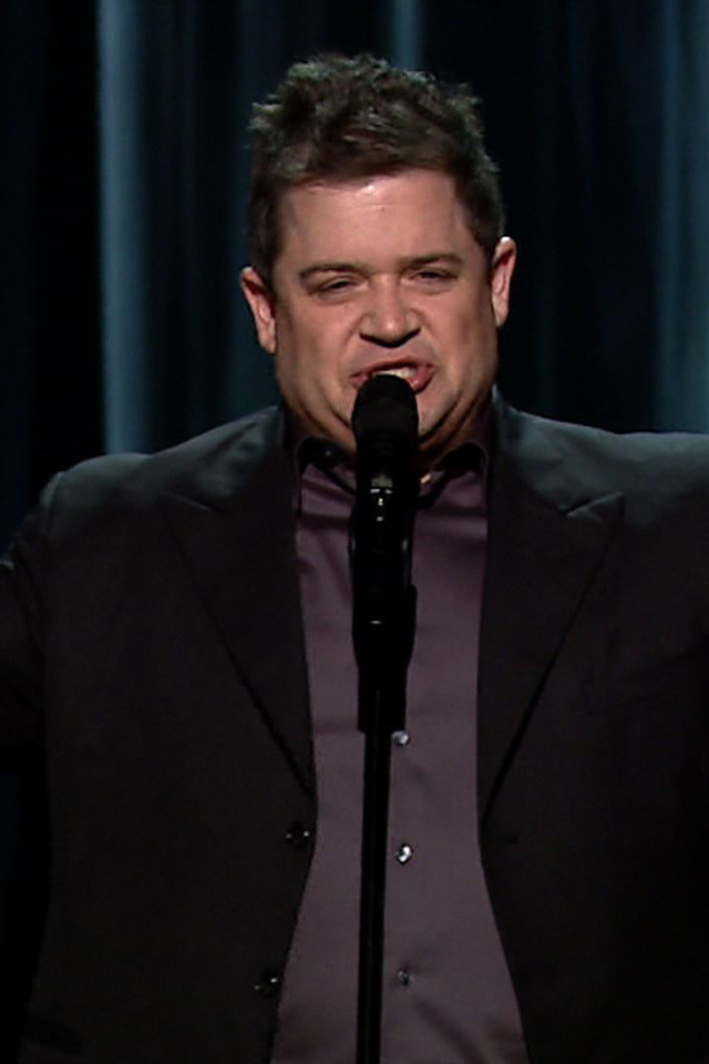 Известный актер Пэттон Освальт