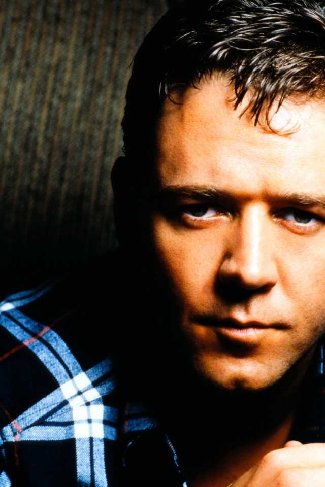 Известный актер Рассел Кроу