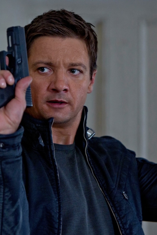 Известный Джереми Реннер