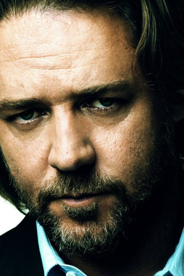 Famous Russell Crowe