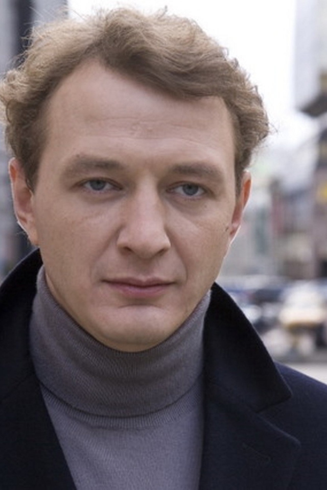 Известный артист Марат Башаров