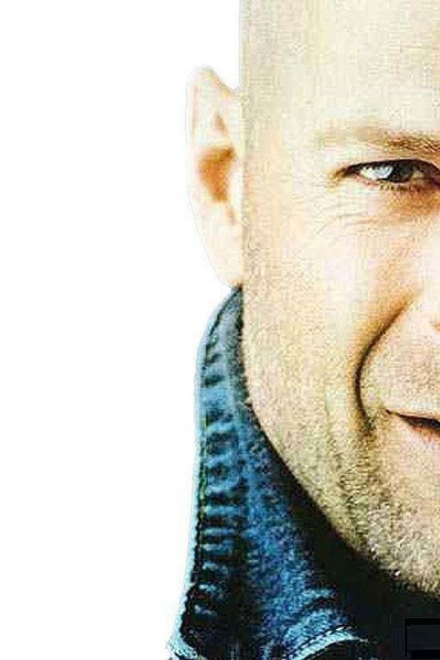 Известный киноактер Брюс Уиллис крупным планом