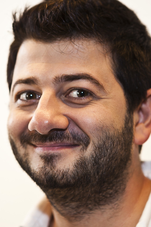 Забавный Михаил Галустян