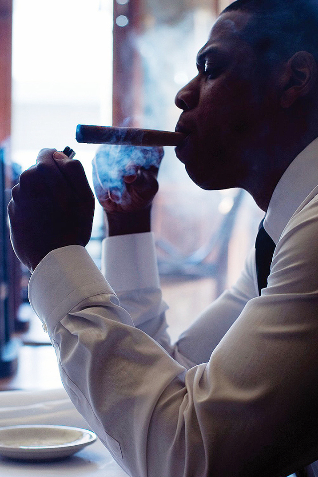 Jay Z с сигарой