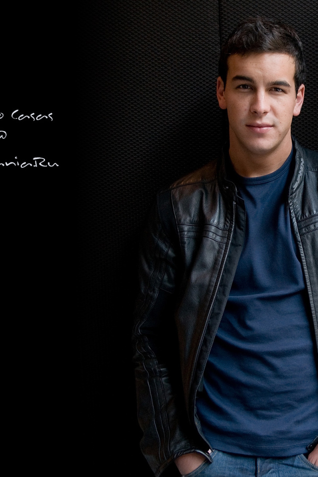 Популярный кино Актер Марио Касас