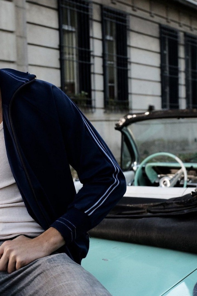 Известный актер Марио Касас