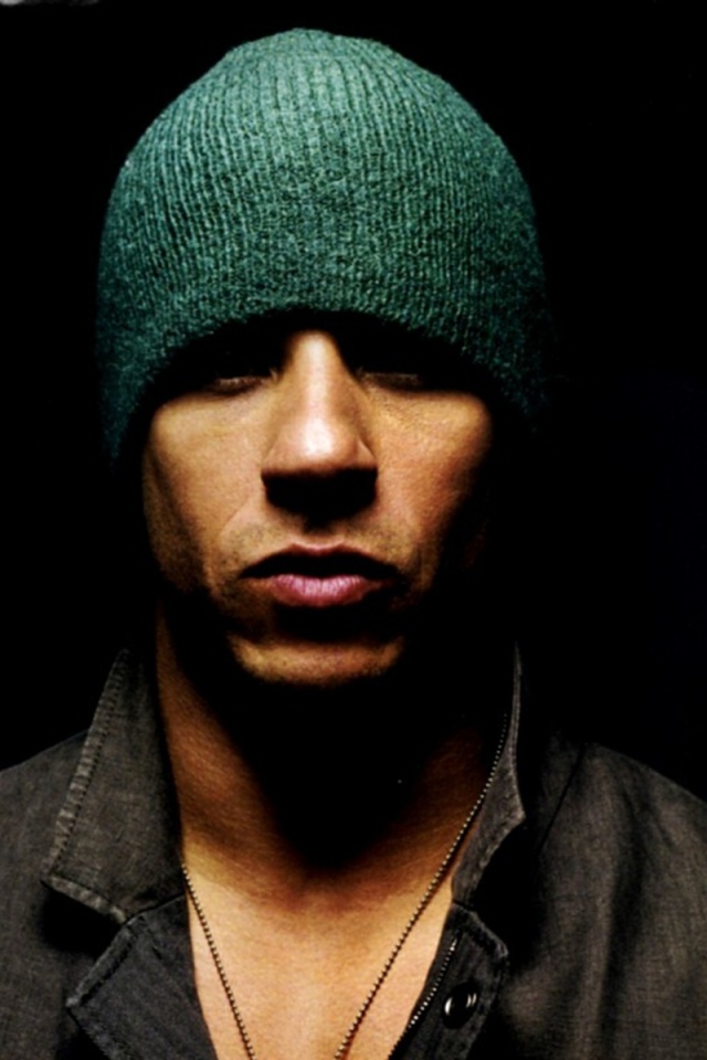 Вин Дизель в шляпе