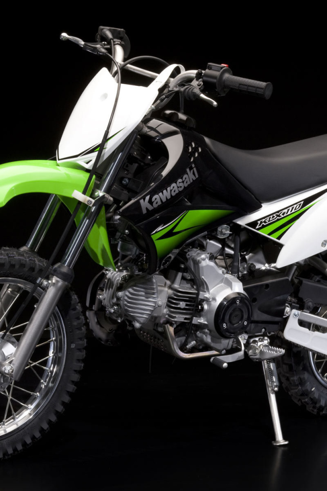 Красивый мотоцикл Kawasaki KLX 125