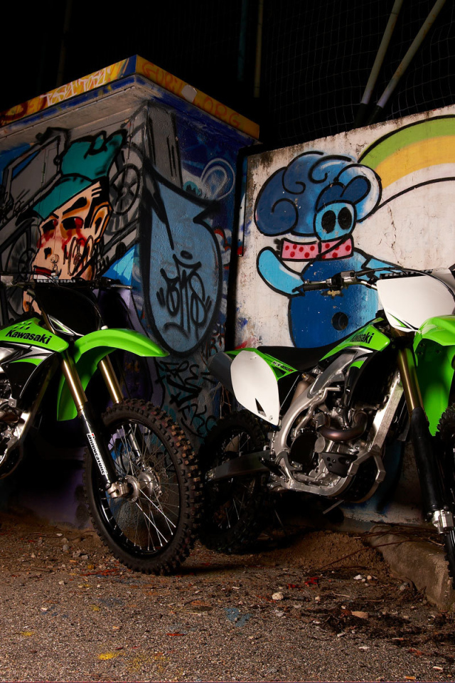 Красивый мотоцикл Kawasaki KX 450 F