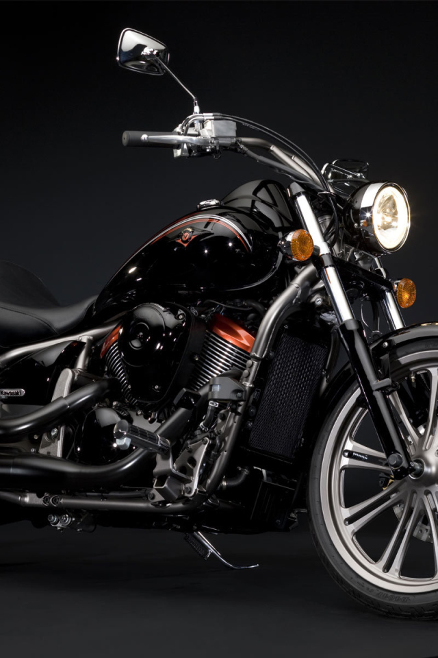 Красивый мотоцикл Kawasaki VN 900 Classic