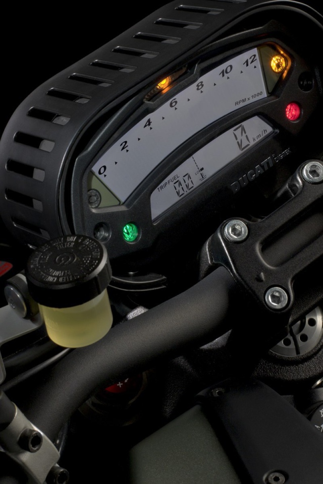 Красивый мотоцикл в москве Ducati Monster Diesel