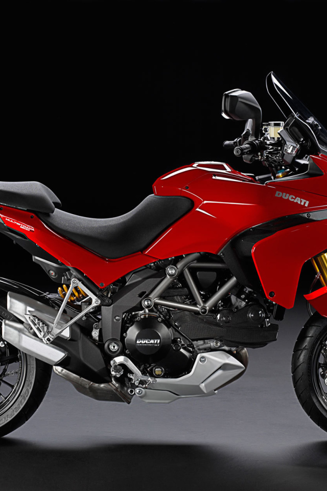 Красивый мотоцикл в москве Ducati Multistrada 1200