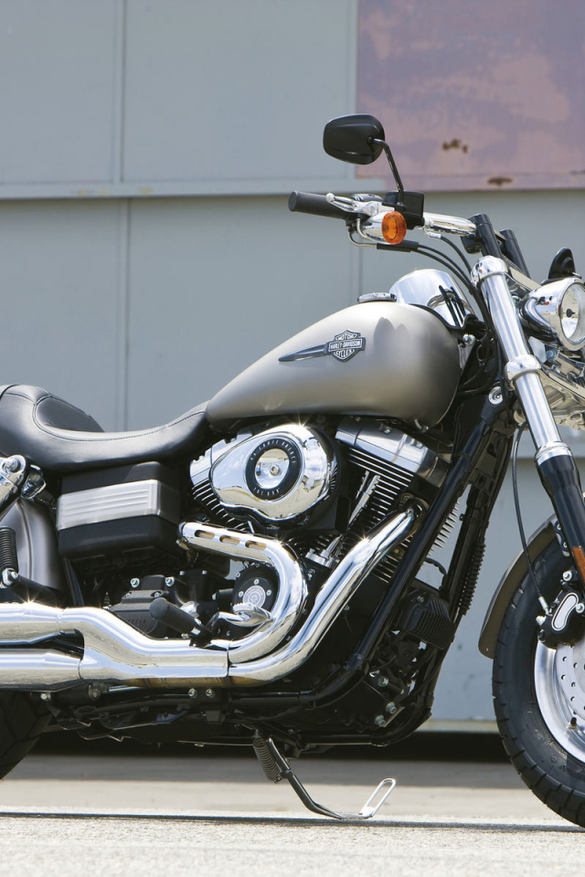 Красивый мотоцикл в москве Harley-Davidson Dyna Fat Bob