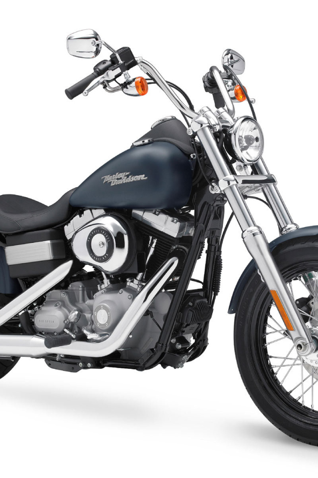 Красивый мотоцикл в москве Harley-Davidson Dyna Street Bob