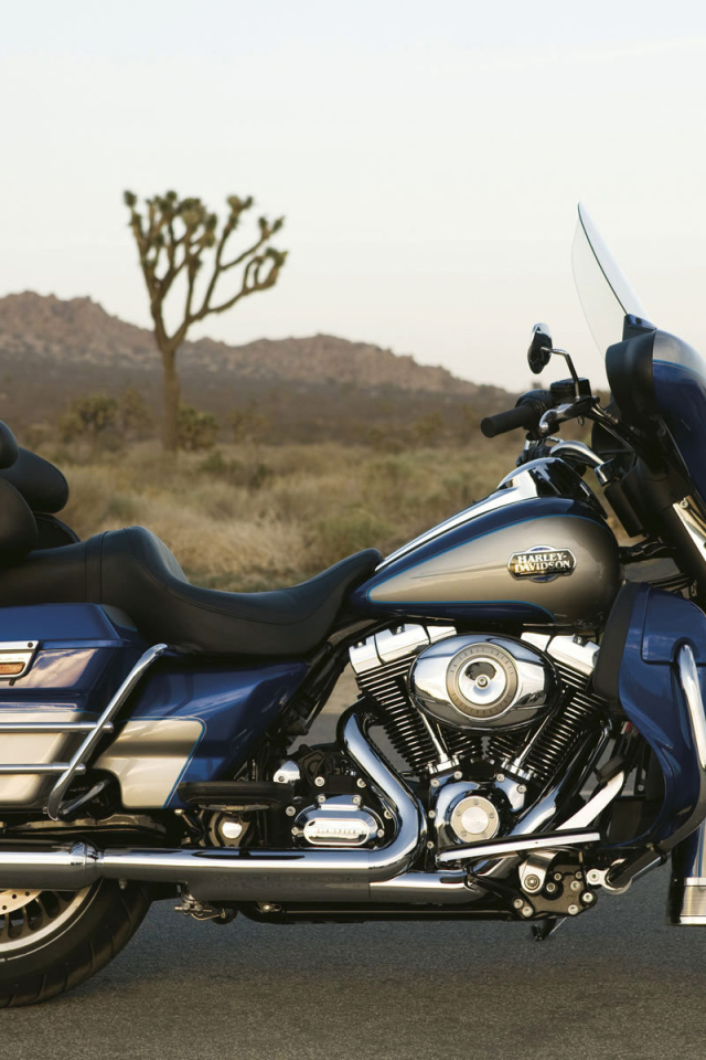 Красивый мотоцикл в москве Harley-Davidson Electra Glide Ultra Classic