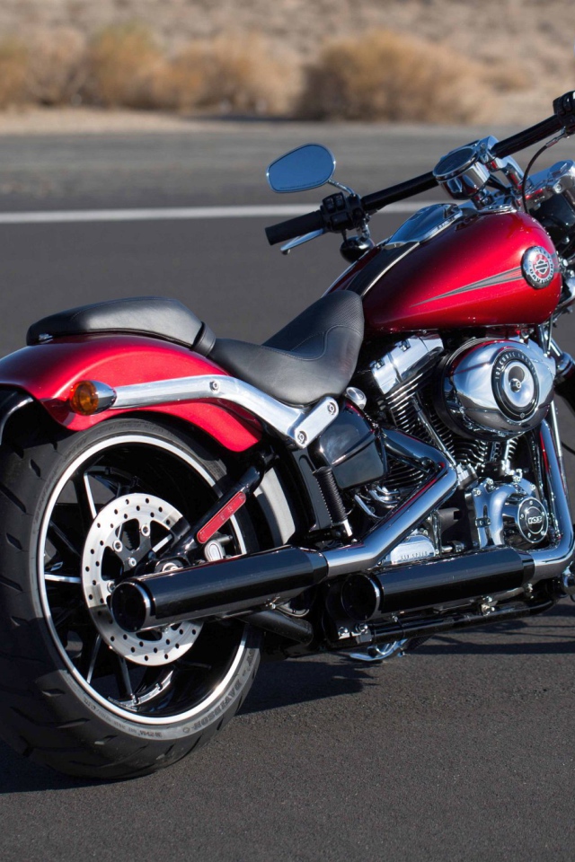 Красивый мотоцикл в москве Harley-Davidson Softail Breakout