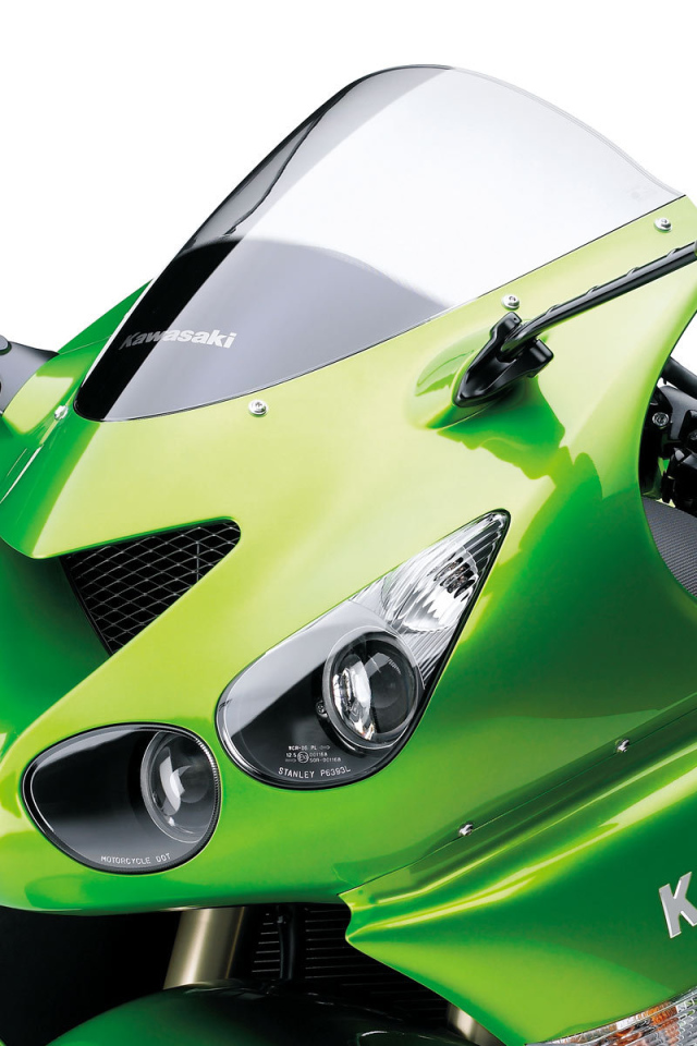 Красивый мотоцикл в москве Kawasaki ZZR 1400